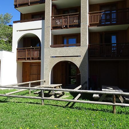 Studio Avec Jardin Et Garage, Proche Super Venosc Λε Ντεζ Αλπ Εξωτερικό φωτογραφία